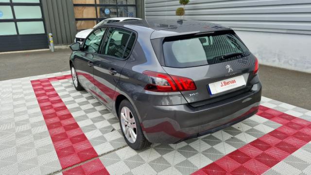 Peugeot 308 image 9