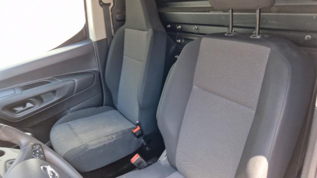 Opel Combo Cargo image 5