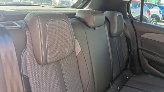 Peugeot 308 image 8