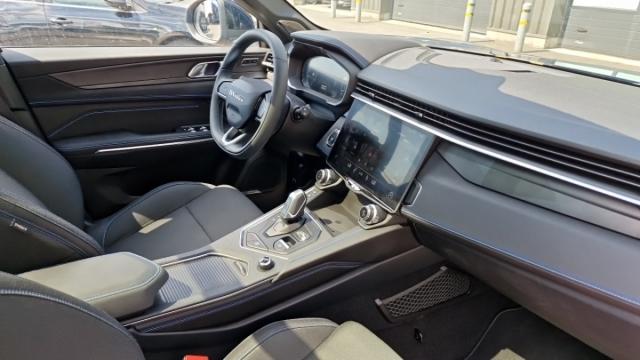 Lynk & Co 01 image 6