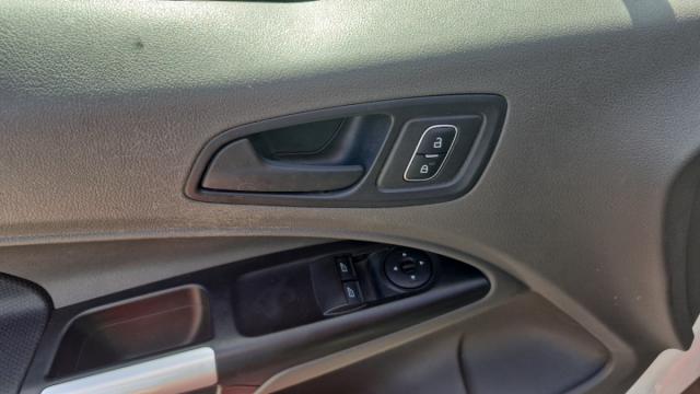 Ford Transit Connect image 2