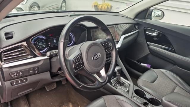 Kia Niro image 2