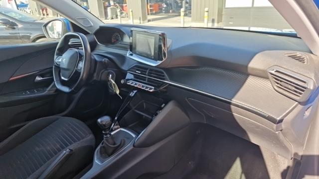 Peugeot 2008 image 7