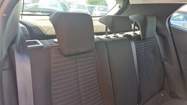 Peugeot 2008 image 5