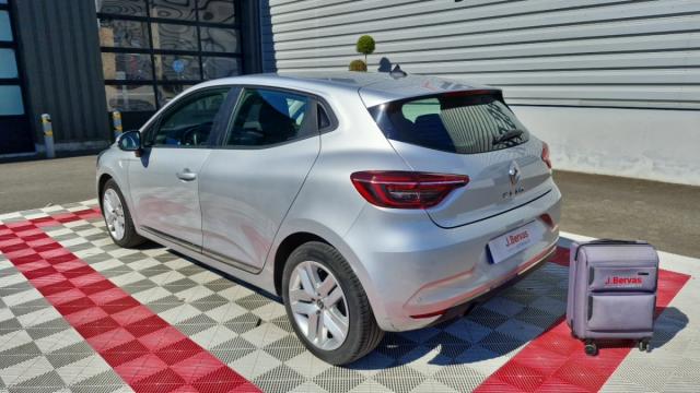 Renault Clio image 9