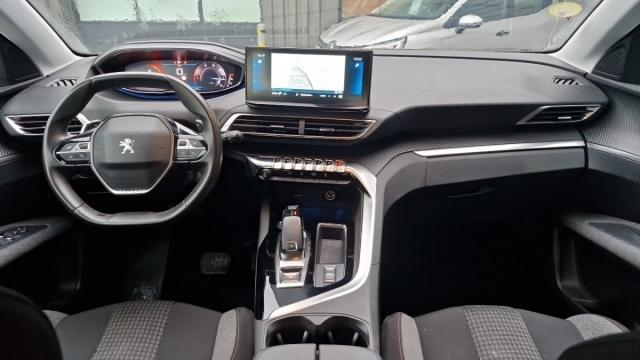 Peugeot 3008 image 8