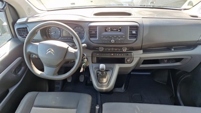 Citroen Jumpy image 8