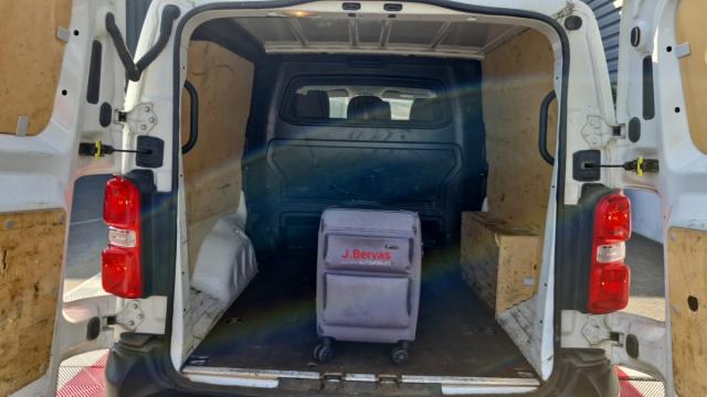 Citroen Jumpy image 2