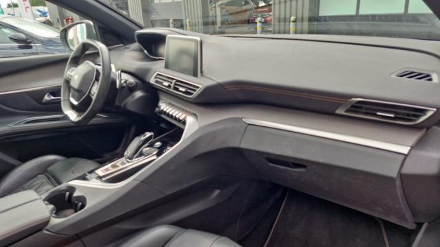 Peugeot 5008 image 6