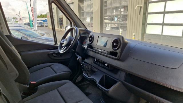 Mercedes Benz Sprinter image 7