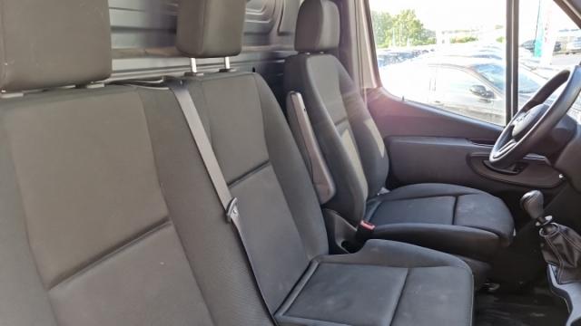 Mercedes Benz Sprinter image 6