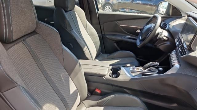 Peugeot 3008 image 9
