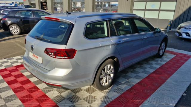Volkswagen Passat Sw image 5