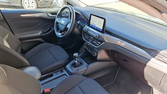 Ford Focus image 7