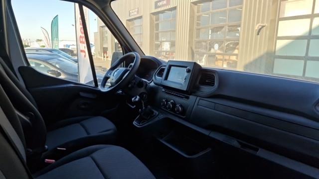 Renault Master image 8
