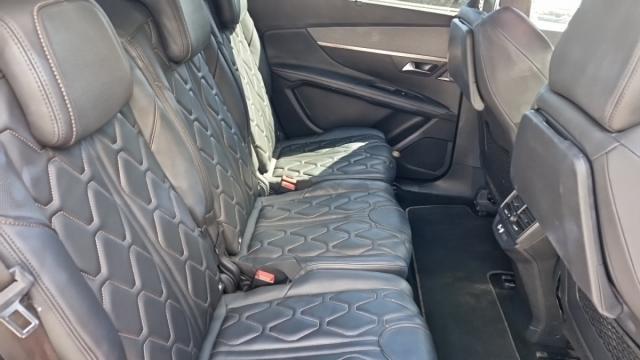 Peugeot 5008 image 6