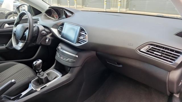 Peugeot 308 image 5