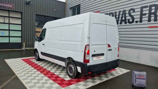 Renault Master image 8