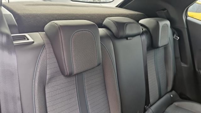 Peugeot 2008 image 1
