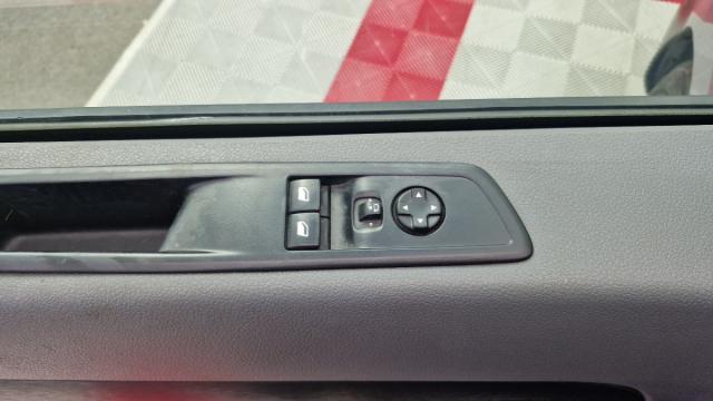 Citroen Jumpy image 2