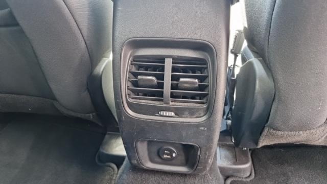 Ford Kuga image 2