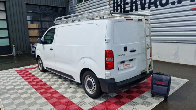 Citroen Jumpy image 8