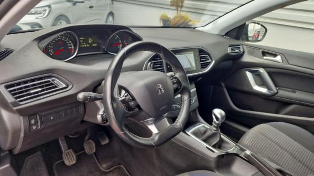 Peugeot 308 image 4