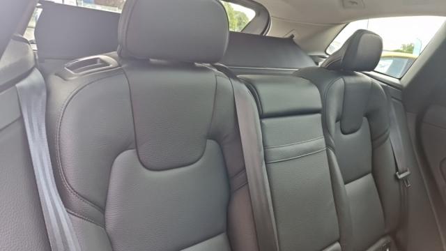 Volvo Xc60 image 1