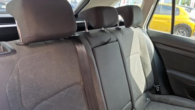 Volkswagen Golf Sw image 9