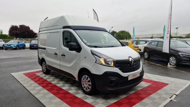 Renault Trafic image 2