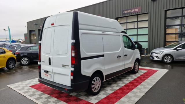 Renault Trafic image 3