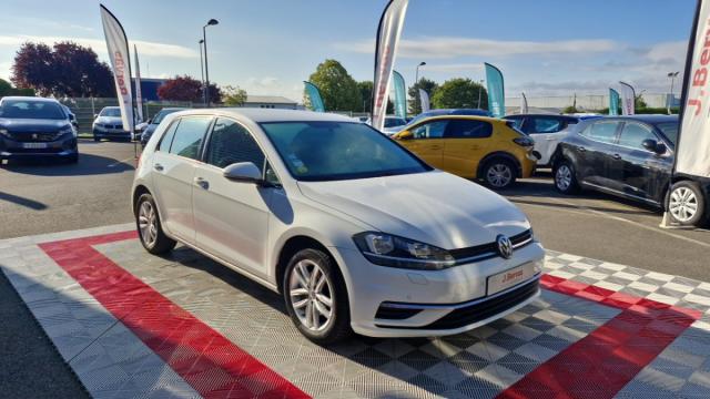 Volkswagen Golf image 9