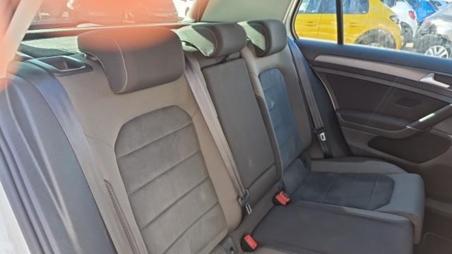 Volkswagen Golf image 6