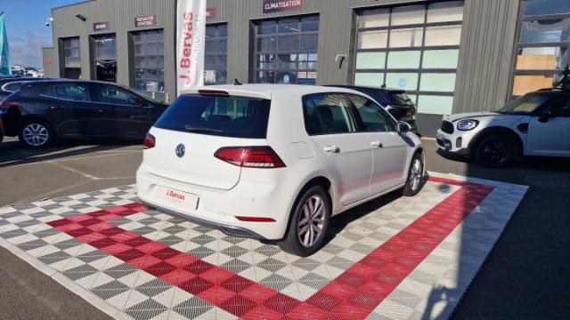 Volkswagen Golf image 8