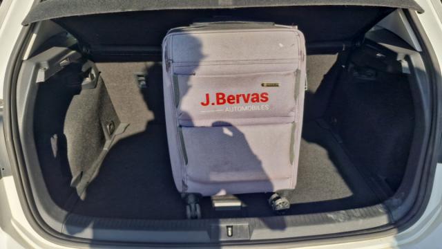 Volkswagen Golf image 3