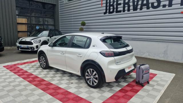 Peugeot 208 image 2