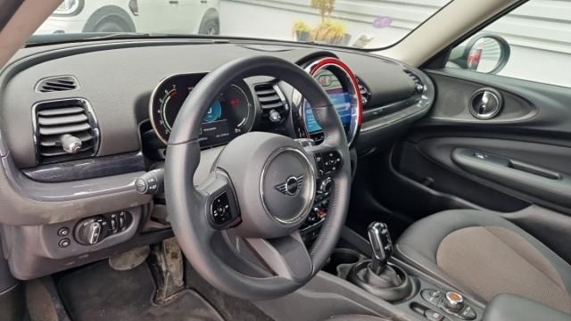 Mini Clubman image 9