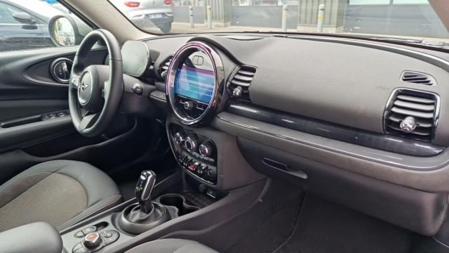 Mini Clubman image 1