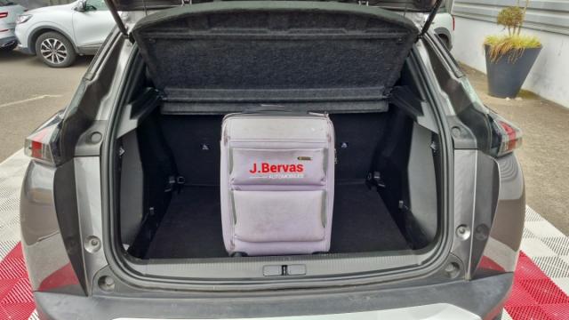 Peugeot 2008 image 5