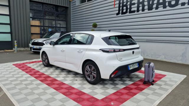 Peugeot 308 image 9