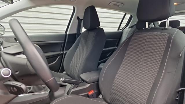 Peugeot 308 image 1