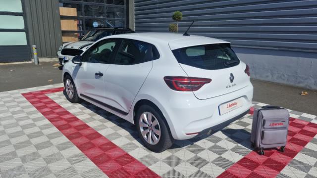 Renault Clio image 2