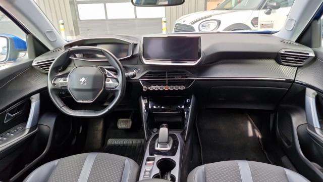 Peugeot 2008 image 8