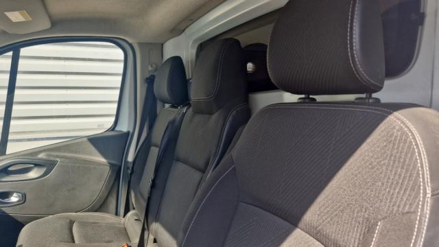 Renault Trafic image 1