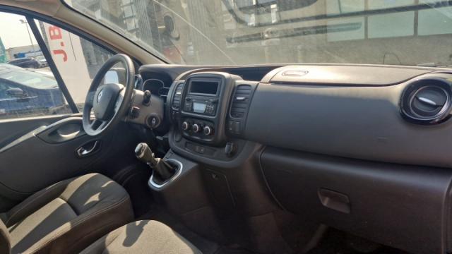 Renault Trafic image 9
