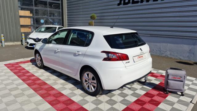 Peugeot 308 image 3