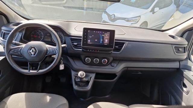 Renault Trafic image 4
