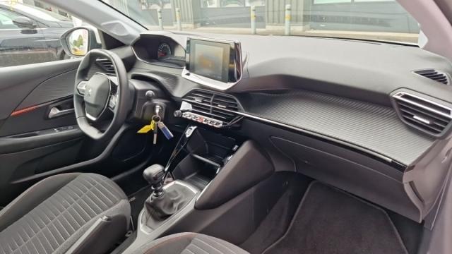 Peugeot 208 image 2