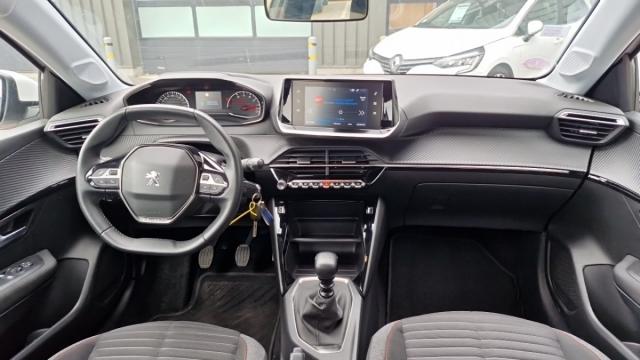 Peugeot 208 image 1