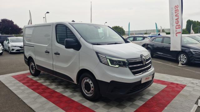 Renault Trafic image 1
